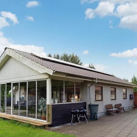 4 Bedroom Beautiful In 度假居 *