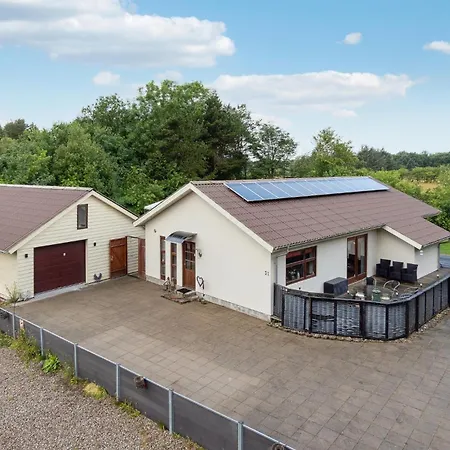 4 Bedroom Beautiful In 度假居