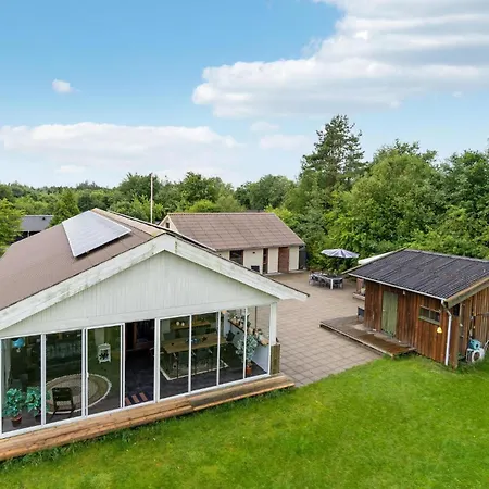 4 Bedroom Beautiful In 別荘 Oksbøl