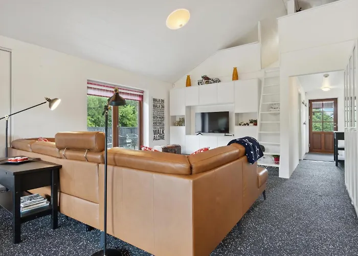 Feriehus 4 Bedroom Beautiful In Oksbøl