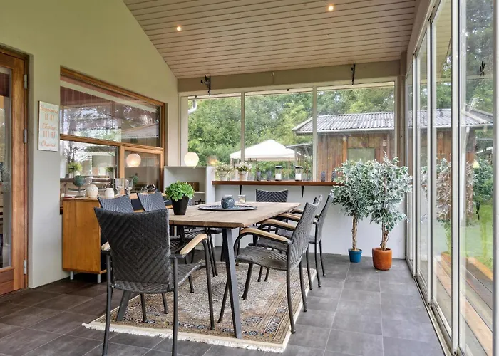 Feriehus 4 Bedroom Beautiful In *